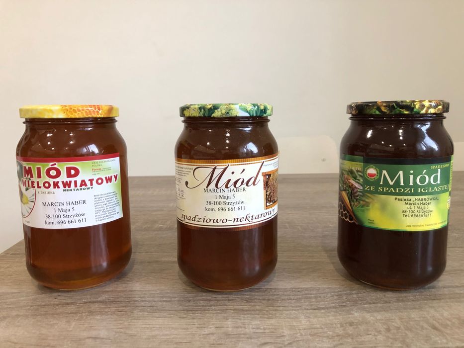 Naturalny miód tylko z lokalnej pasieki.