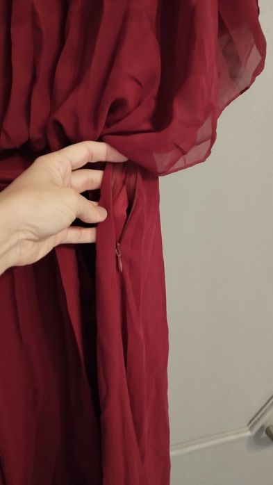 Vestido em chiffon bordeux preto escuro comprido novo