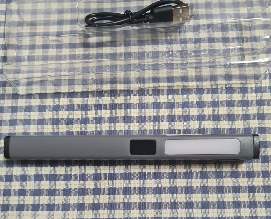 Lanterna multiusos recarregável