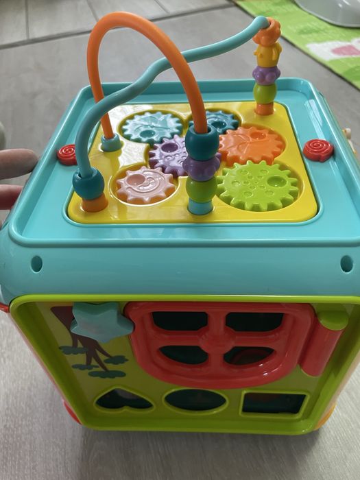 Розвиваючий сортер для діток