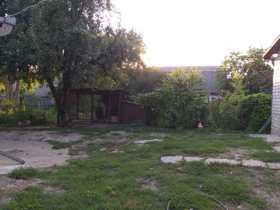 продам  дом и участок в самом центре Б-долины  для жилья и для бизнеса