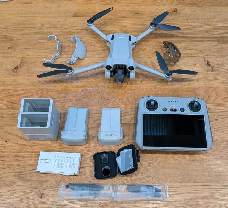 Dron DJI Mini 3 Pro z akcesoriami