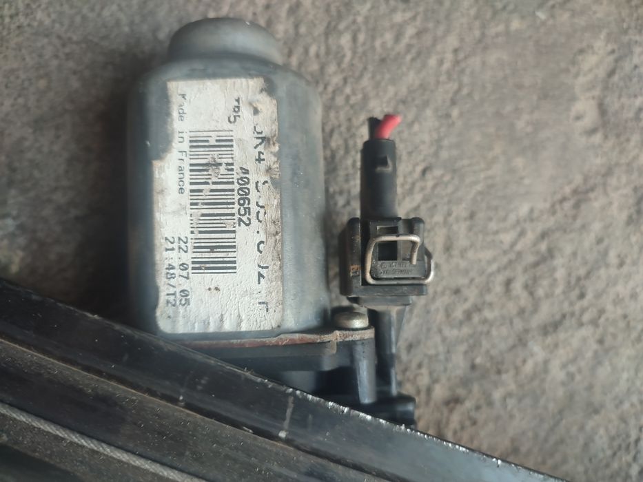 Elevador do vidro polo