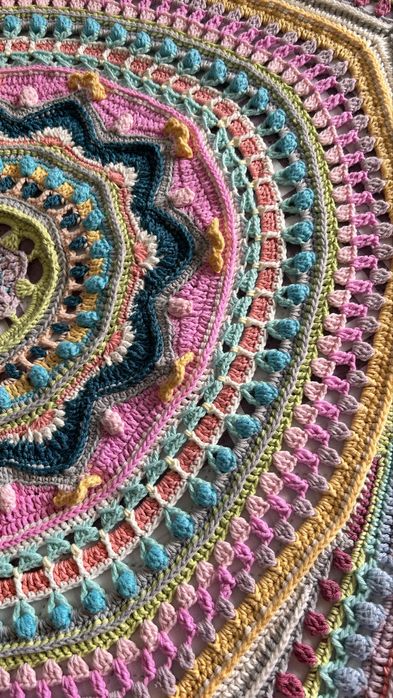 Tapete/manta/ peseira croche