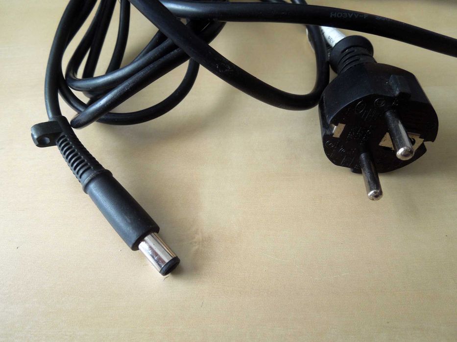 Carregador slim HP - AC adapter HP - 19,5V 2,31A 45W - ponta grossa