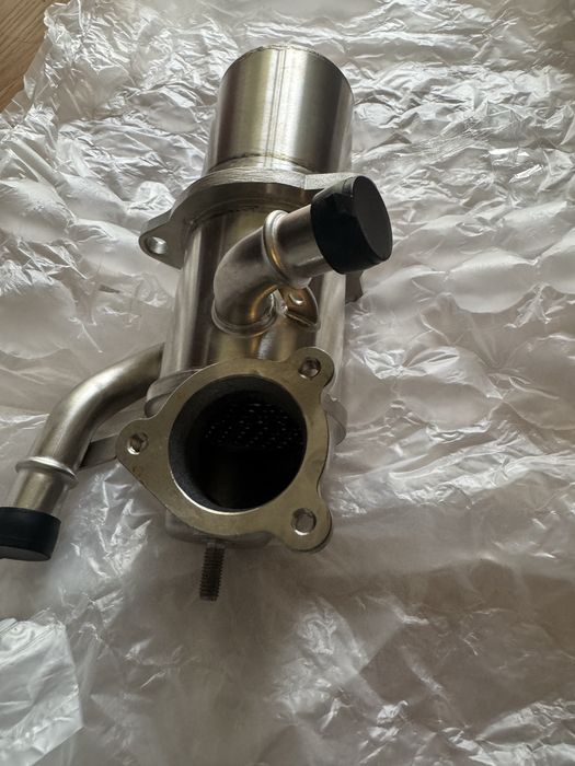 Radiador EGR Audi a4/a5/a6( kit completo)