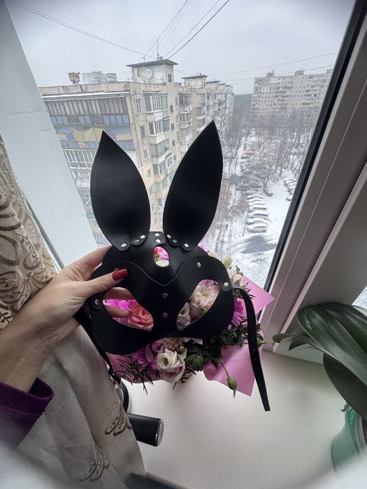 Маска зайчика, шкіряна