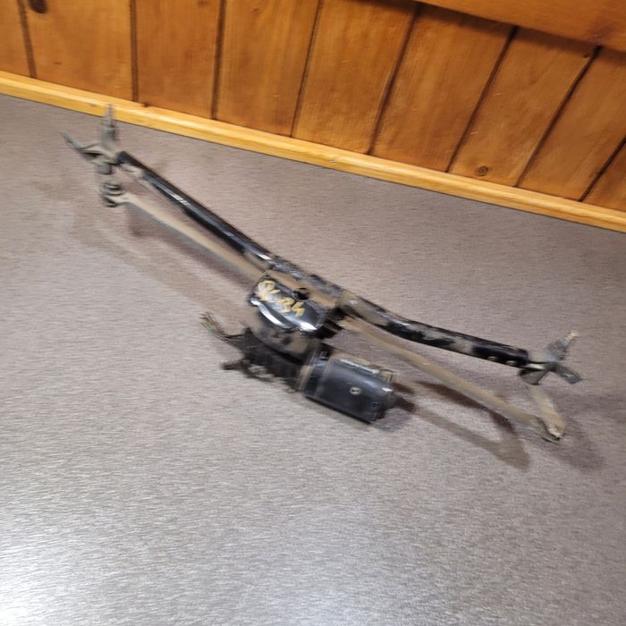 Трапеція двірників Audi 80B4, 80B3