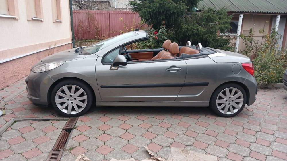Продам автомобиль пежо 207 сс