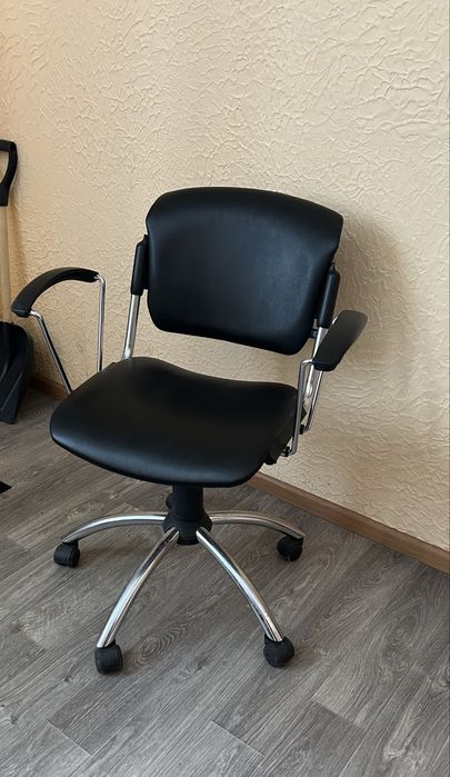 Перукарське крісло