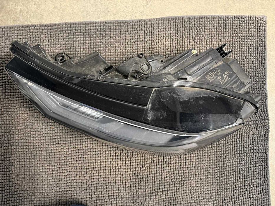 Lampa lewa Audi A6 C8