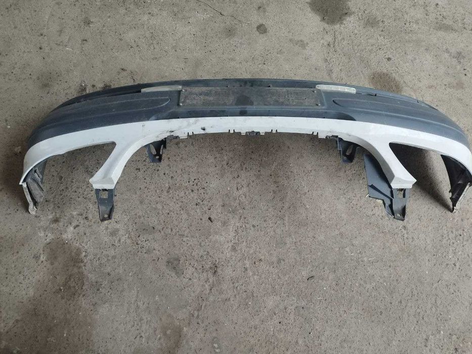 Передний бампер Мерседес Вито 639