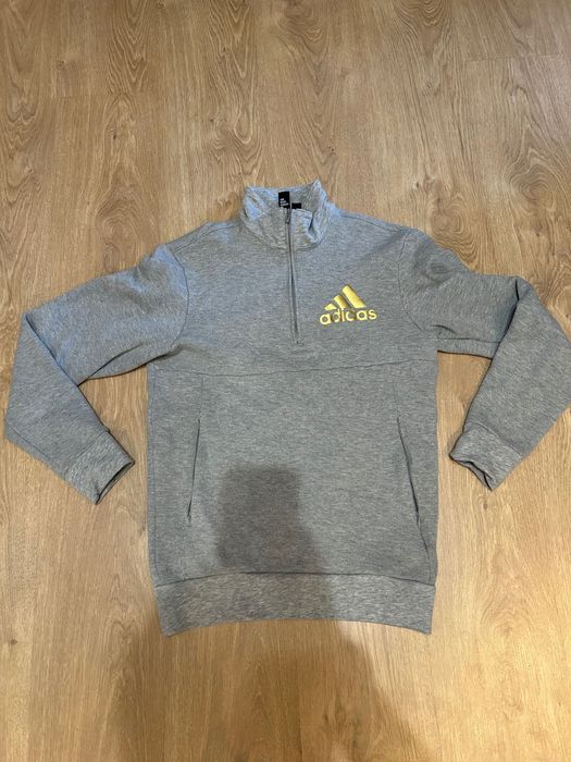 Кофта Adidas.