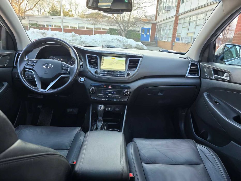 Hyundai Tucson Limited      2016