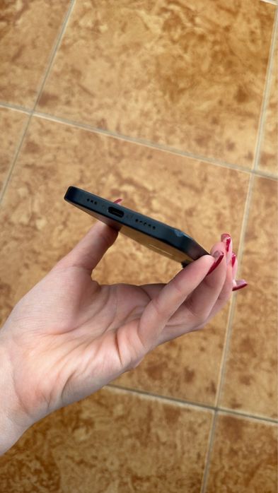 Apple iPhone 15 Usado