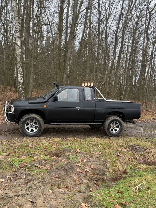 Nissan d21 , king cab , 4x4 , pick up
