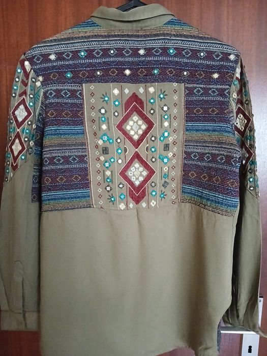 Camisa de senhora tam M marca Bershka