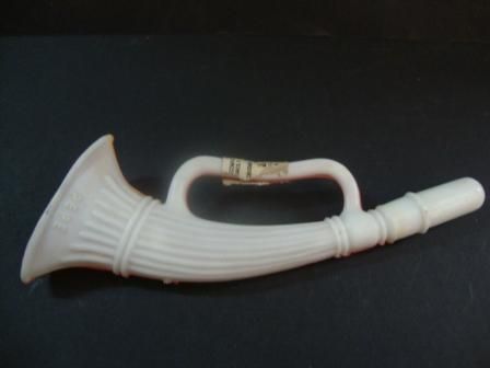 Antiga gaita marca PEPE em plástico.