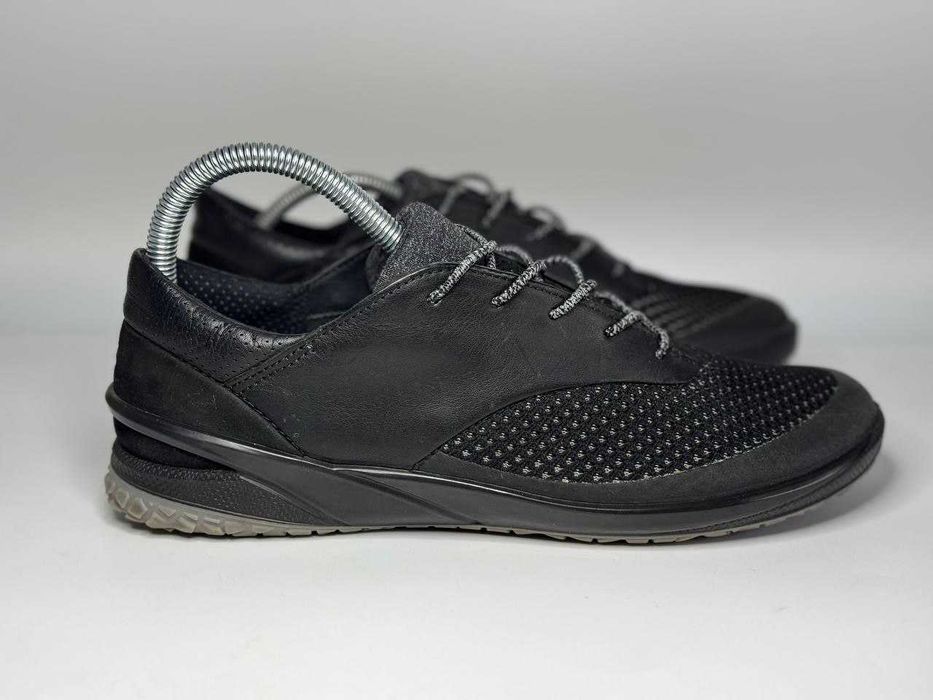 Кросівки — ECCO Biom