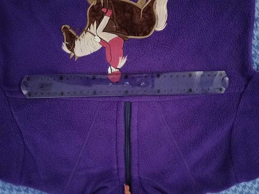 Bluza polarowa z koniem i jeźdźcem na ok. 7lat