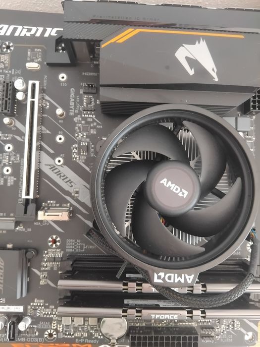 B550M AURUS Elite + Ryzen 5 5600GT + 16GB  RAM