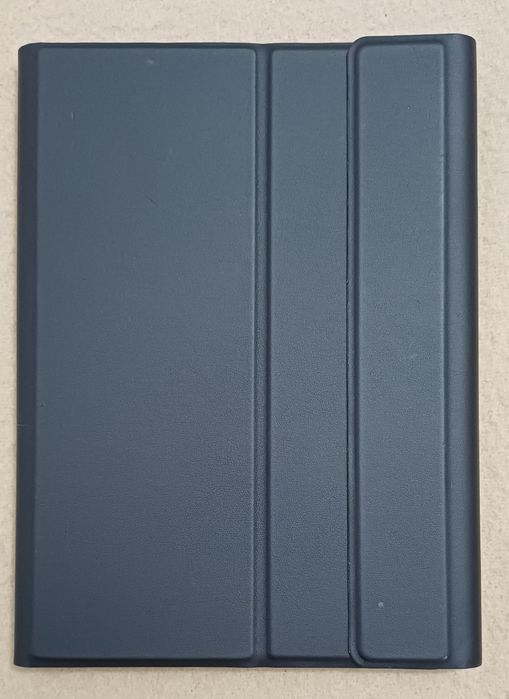 Tablet Huawei MediaPad T5 com capa NOVA437032442816768003
