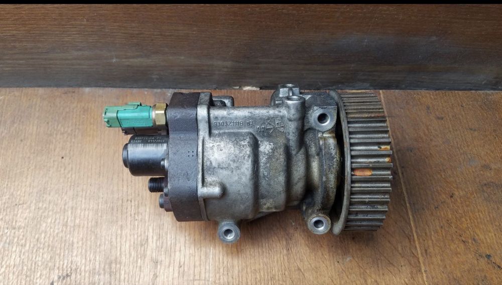Паливний насос ТНВД Delphi 1.5 dCi Renault Kangoo Megane Dacia Logan