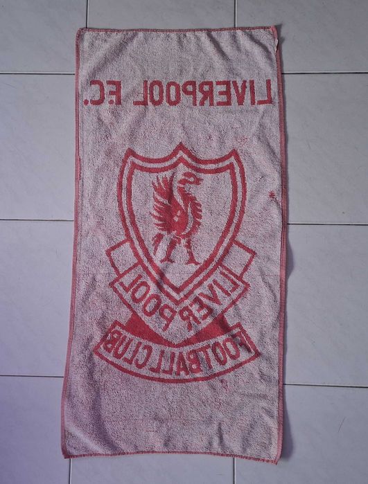 Toalha muito antiga do Liverpool F. C.