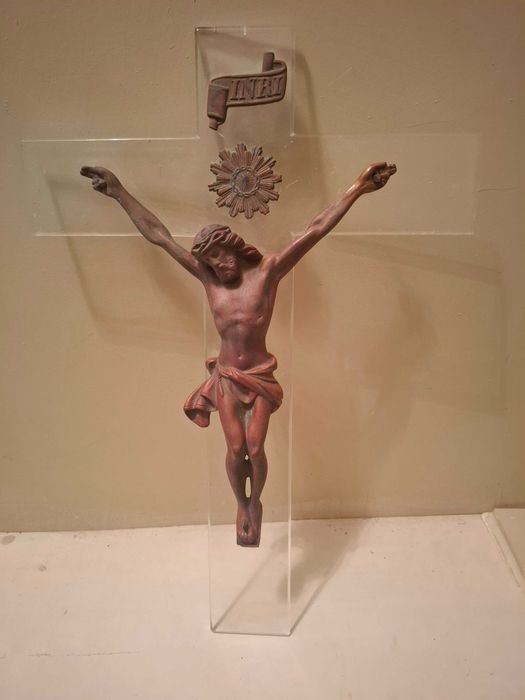 Crucifixo com cruz em Acrílico transparente