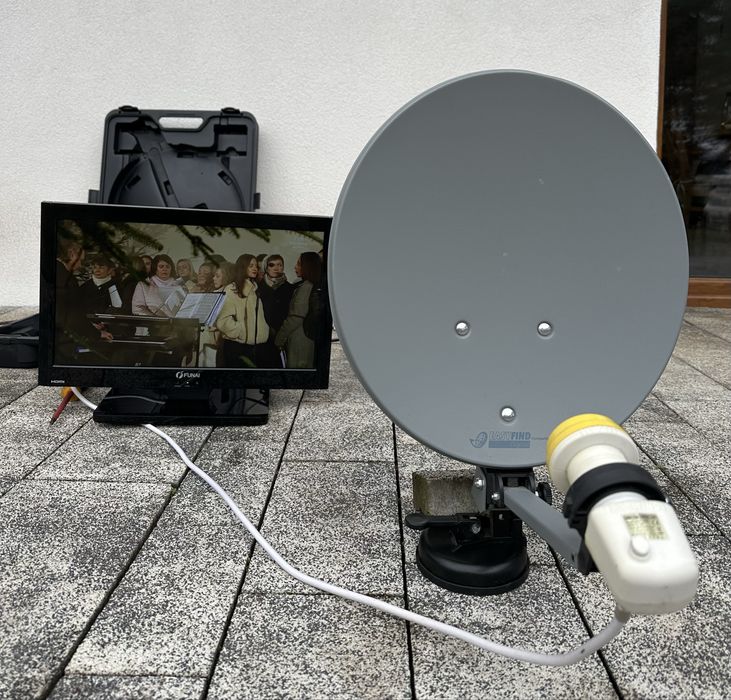 Zestaw anteny satelitarnej z telewizorem TIR Kamper