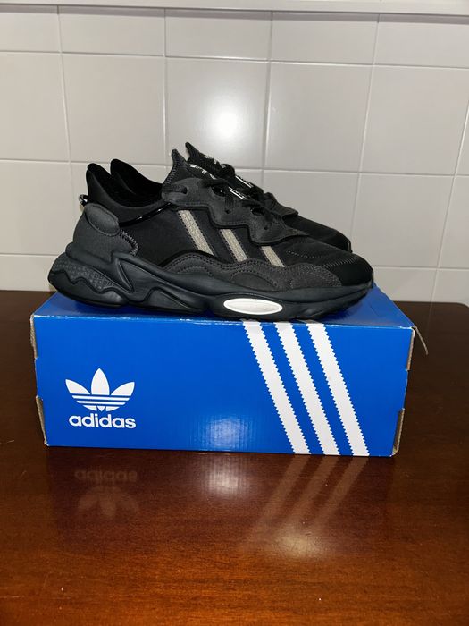 Adidas Ozweego J pretos e cinzento