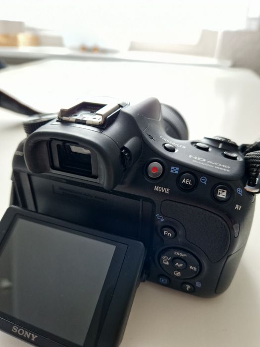 Sony Alfa SLT-58