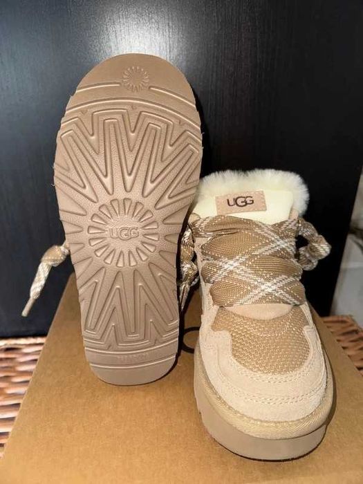 UGG Lowmel Sand R.37
