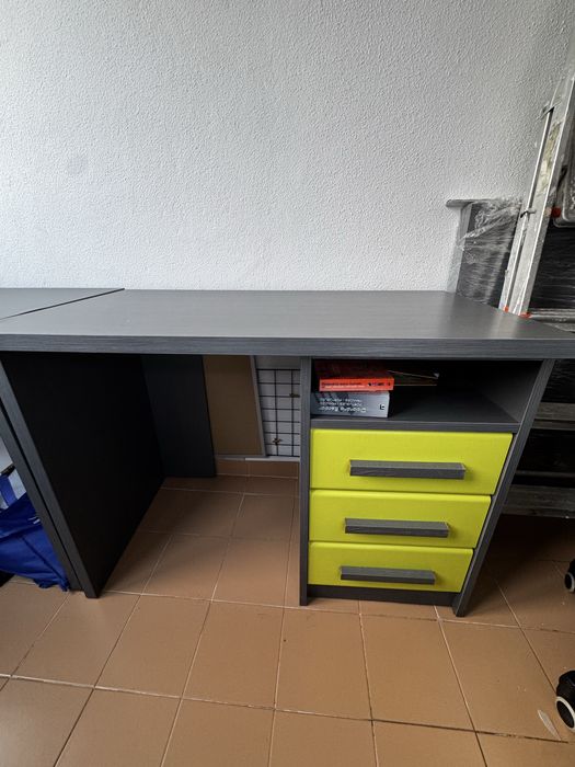 Secretárias de conjunto de quarto
