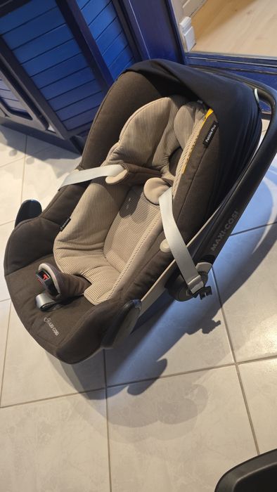 Fotelik z bazą isofix Maxi Cosi Pebble Plus