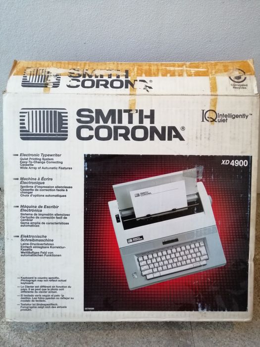 Máquina de escrever com memória Smith Corona XD4900