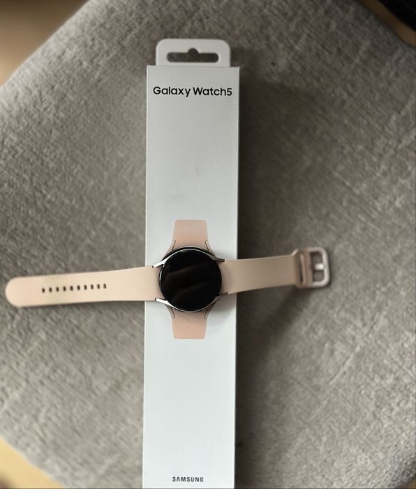 Samsung Galaxy Watch 5  | 40mm | Smartwatch | NFC GPS | Ładowarka
