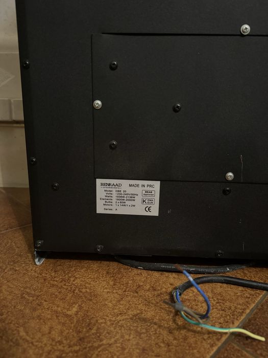 Lareira eléctrica Benraad