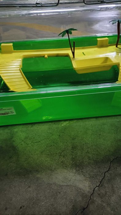 Aquário/ aquaterrário para tartaruga