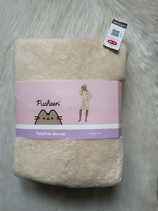 Nowy szlafrok Pusheen L/xL