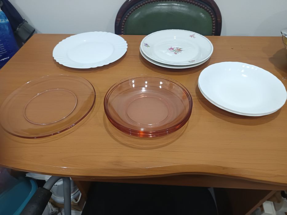 Várias loiças de cozinha