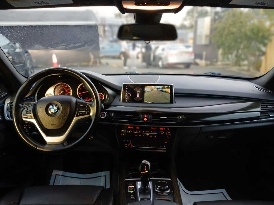 BMW X5      2017