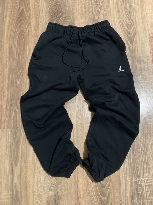 Штани Jordan. M- розмір