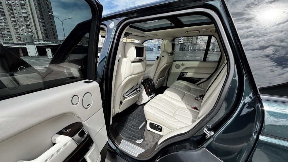 Land Rover Range Rover HSE, 2015 рік