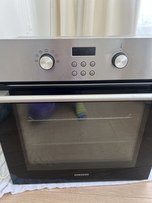 Продам духову шафу Самсунг