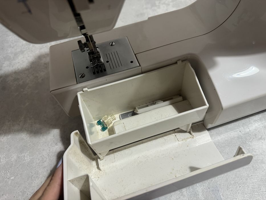 Maquina de costura Jocel