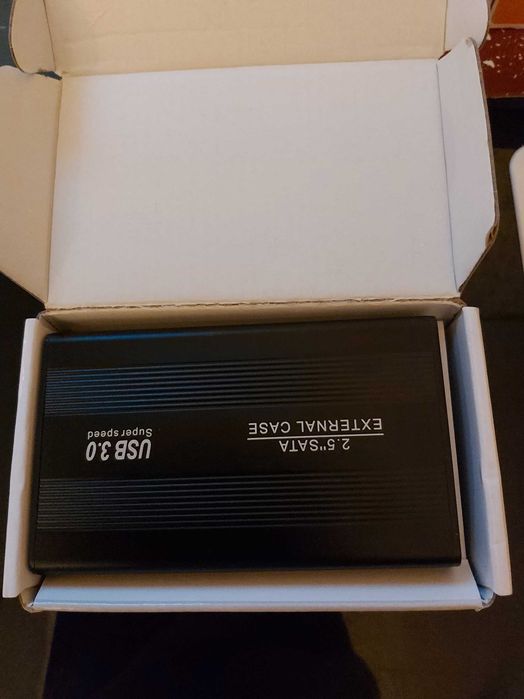 Dysk zewnętrzny HDD 650 GIG  wszystkie konsole laptop  telewizory  itp