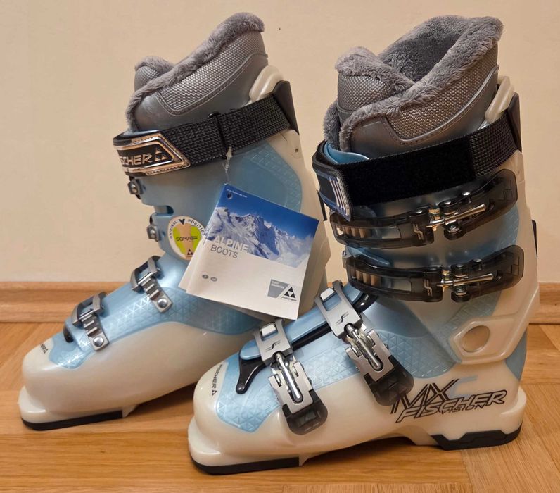 Buty narciarskie damskie 24,5 nowe