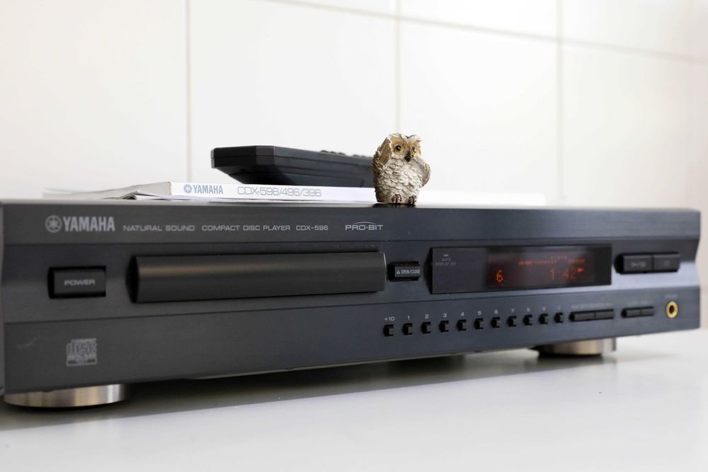 Yamaha CDX-596 Compact Disc Player