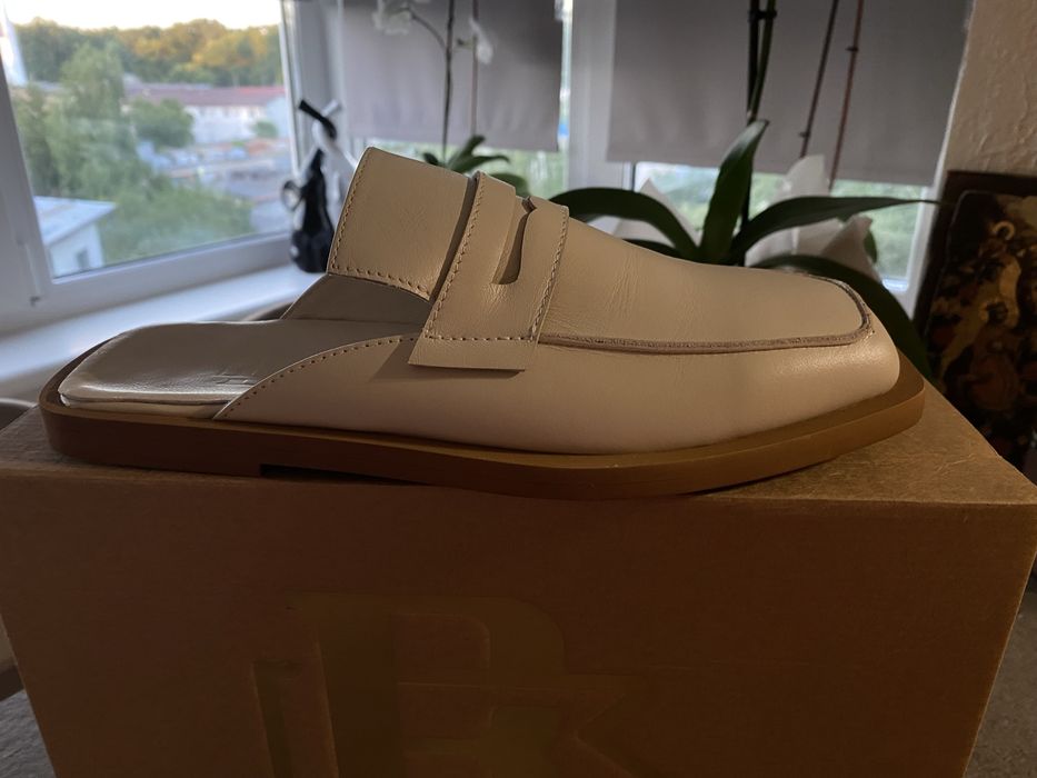 BOKO якісні шкіряні мюлі колір слонова кістка